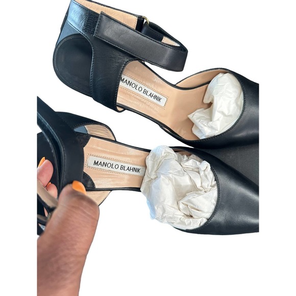 Manolo Blahnik Black Pointed Toe Ankle Strap Heels Size 40 - Picture 7 of 12